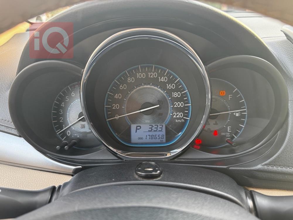 تۆیۆتا یارس